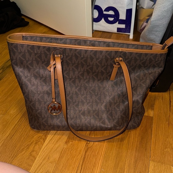 Michael Kors Purse - Picture 1 of 5